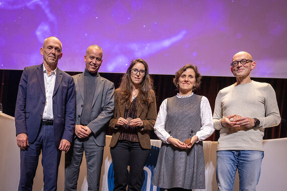 cérémonie de la remise de la médaille d'or de l'innovation du CNRS à Alain Wagner